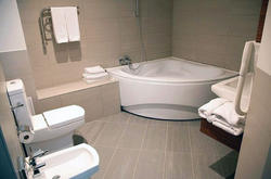 «Отель «Ремезов», ванная комната 